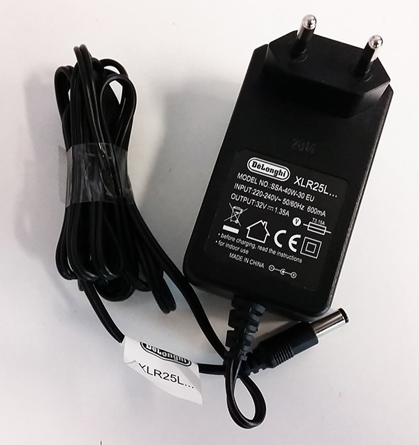chargeur aspirateur balai colombina XLR delonghi 5519210721 Chargeur pour Aspirateurs à Balais DELONGHI